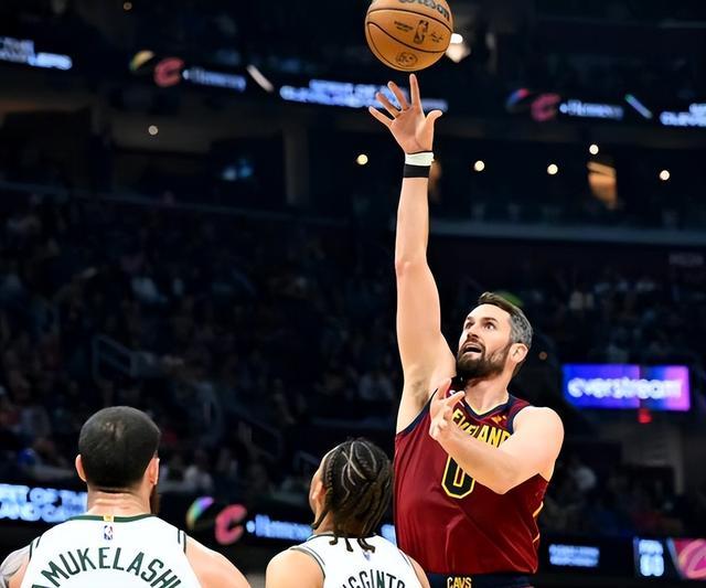 体育武汉队官宣李金羽出任主教练